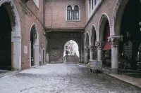 Venice Terminal Apartments & Suites