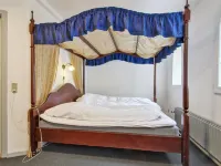 "Herman" - 22km from the Sea