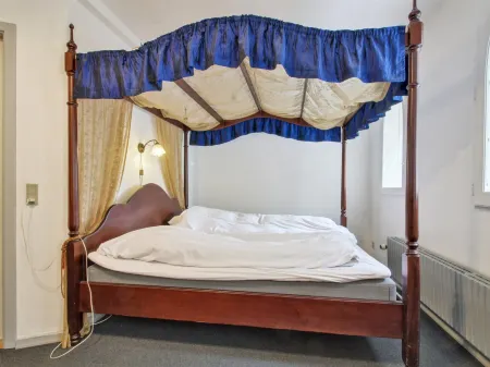 "Herman" - 22km from the Sea