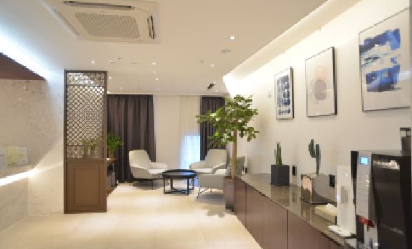 4. 뉴그랜드호텔..