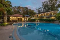 Hillcreek Gardens Tagaytay Hotels in Alfonso