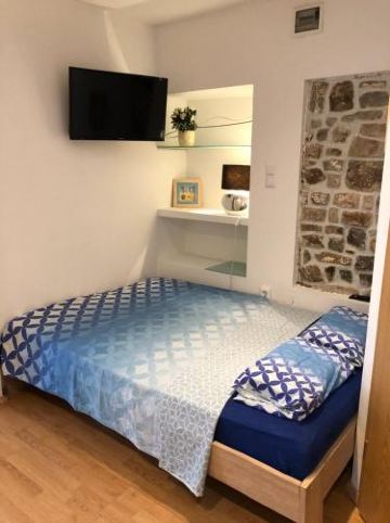 Studio Apartment Lily Photo