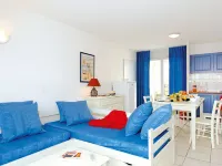Le Domaine des Eucalyptus Hotels near Camping Resort and Spa La Baume la Palmeraie