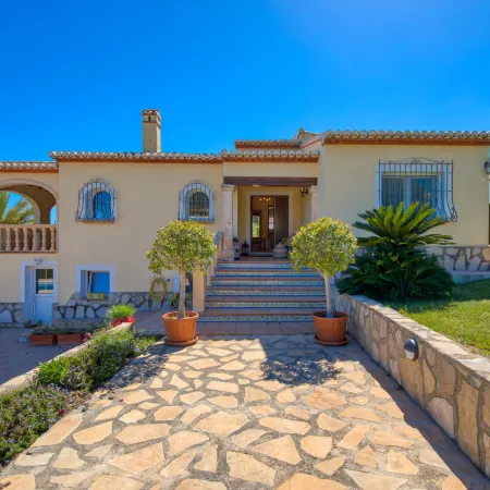 Villa Meena