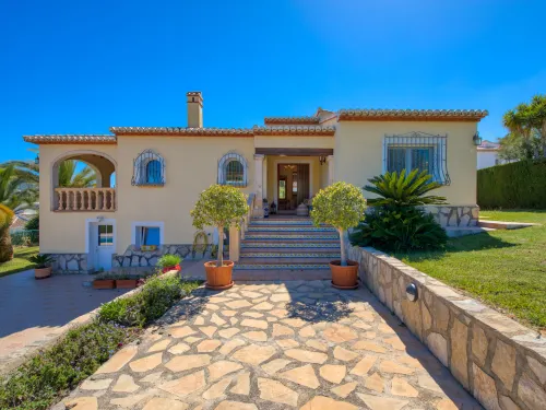 Villa Meena