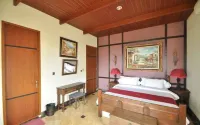 Edensor Hills Villa, Resort & Café Sharia Hotels in Babakan Madang