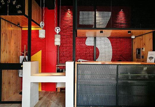 Holiday Inn Madrid BernabeuOver view