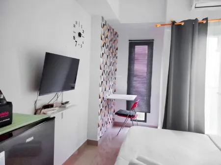 HOMEY AND ELEGANT STUDIO HEALING AT SAYANA BEKASI APARTMENT