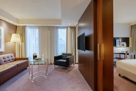 Crowne Plaza Amsterdam - South Отели рядом с достопримечательностью «Амстелпарк»