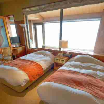 Wakamatsu Hot Spring Resort Rooms