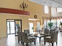 Red Lion Inn & Suites IAH Airport East - Airport Shuttle