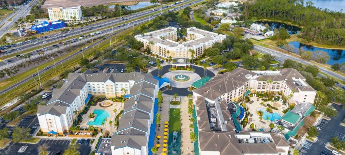 Fairfield Inn & Suites by Marriott Orlando Lake Buena Vista in The Marriott Village Orlando otelleri