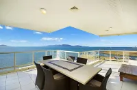 Mariners North Holiday Apartments - spa