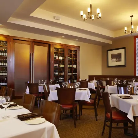 Lord Elgin Hotel