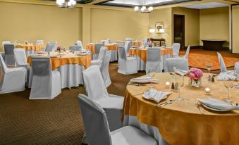 Four Points by Sheraton Huntsville Airport