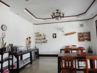DokPhut Guesthouse
