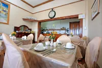 Central Hotel Guest House - breakfast