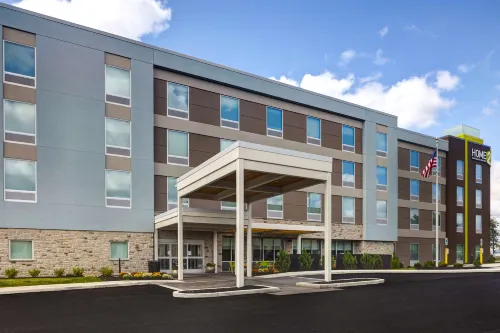 Home2 Suites by Hilton Allentown Bethlehem Airport - Swimmingpools