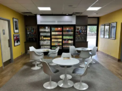 ホテル ボー アデイズ イン バイ ウィンダム チャタヌーガ ダウンタウン チャタヌーガのホテル