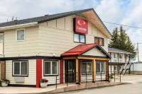 Econo Lodge Inn & Suites Hotels in Pincher Creek