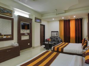 Hotel MAA Gayatri India