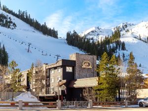 Red Wolf Lodge at Olympic Valley