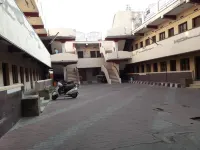 維薩卡飯店 Our Lady of Snows Basilica附近的飯店