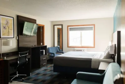 Travelodge by Wyndham Escanaba Hotel dekat Ludington Park