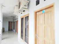 RedDoorz at DeAmartaLoka Colomadu Solo