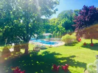 Sesuit Harbor House - Pools