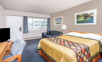 Super 8 by Wyndham Quesnel BC
