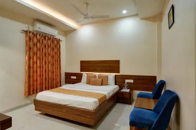 Hotel Rajpurush Hotel dekat Matang Play Ground