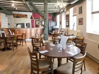 Ye Olde Talbot Hotel by Greene King Inns - sarapan