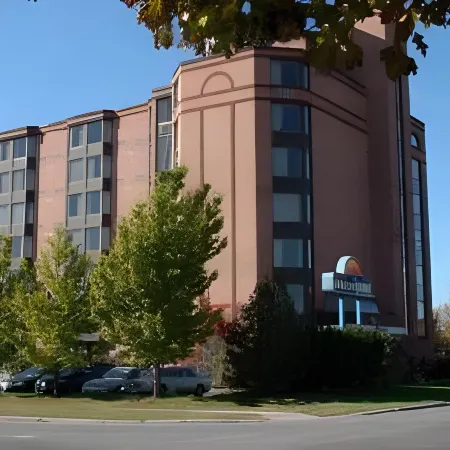Welcominns Ottawa