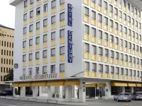 Hotel Century Hôtels à : Eaux-Vives