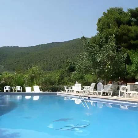 Delphi Hotel