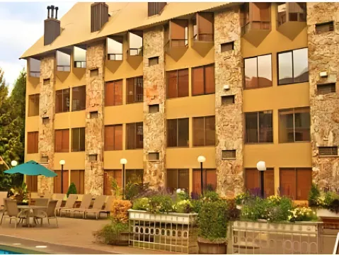 Mountain Side Hotel Whistler by Executive