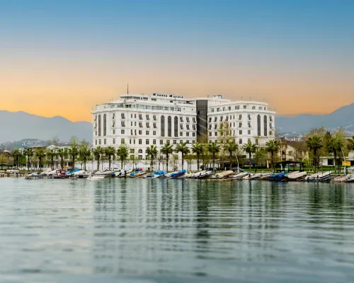 Wellborn Luxury Hotel Hotels in Basiskele