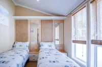 Manor 5 Lodge - 2 Bedroom Lodge - Pendine