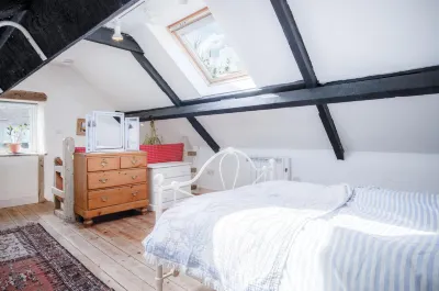 Soap Barn - 1 Bedroom Cottage - Manorbier Hotels in 