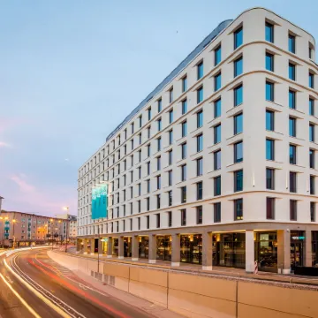 Motel One Frankfurt-Römer Hotels near Eurotower