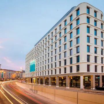 Motel One Frankfurt-Römer Отели рядом с достопримечательностью «Исторический музей»