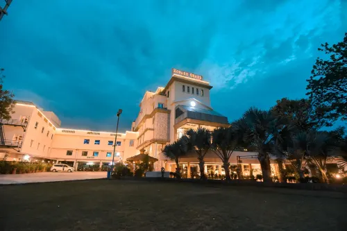 Konark Grand Hotel Hôtels à : Mirzapur cum Vindhyachal