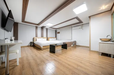 Gwangyang Raon Hotel Отели в г. Кванъян