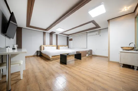 Gwangyang Raon Hotel