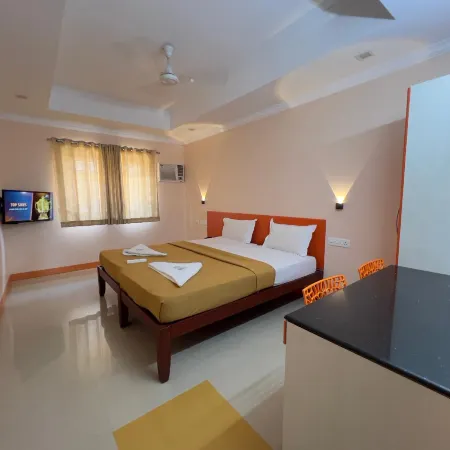 Kalluvalappil Holiday Inn