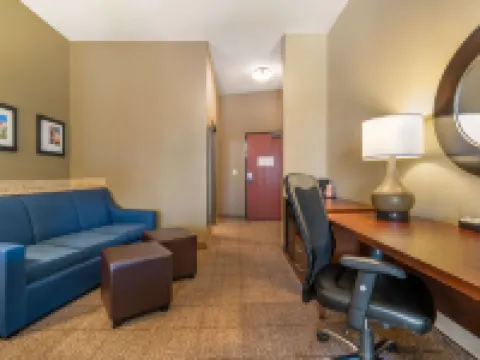 東蓋洛普 66 號公寓及 40 號州際公路舒適全套房酒店 蓋洛普酒店