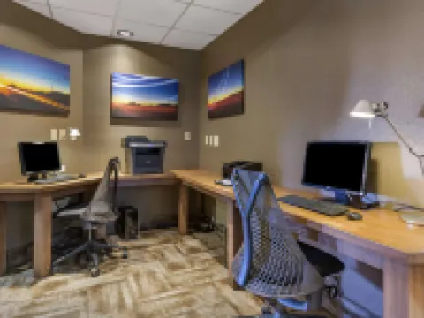 斯科特斯德雷鳥貝斯特韋斯特優質套房酒店 斯科特斯德酒店