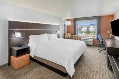 Holiday Inn Express & Suites Colorado Springs Afa Northgate Hotels in Colorado Springs