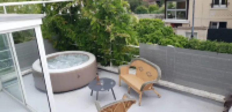 Le huis clos